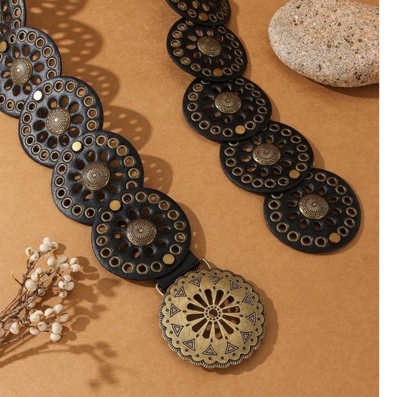 Boho Vegan Leather Grommet Statement Round Buckle Wide Belt - Picture 4 of 5